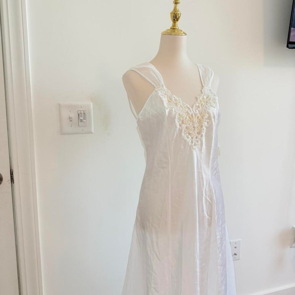 Vintage Deadstock Cinema White Satin Slip Dress with Lace‎ Trim Size M - Picture 8 of 8